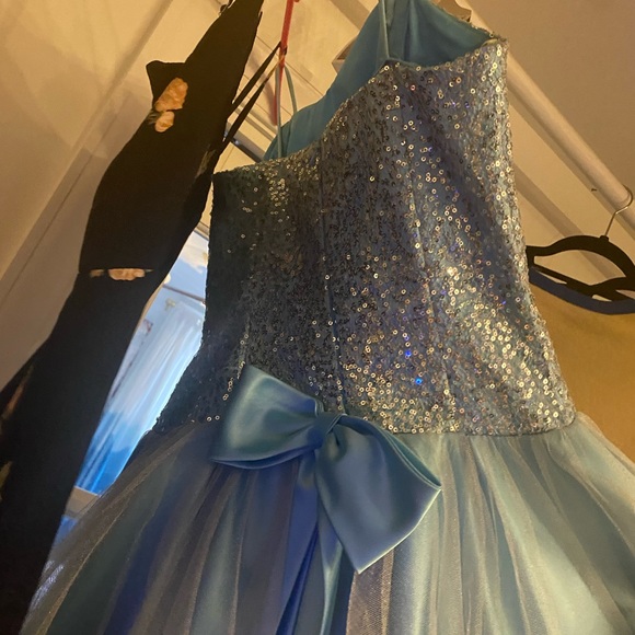 Vintage blue Cinderella prom dress sequins - Picture 6 of 8